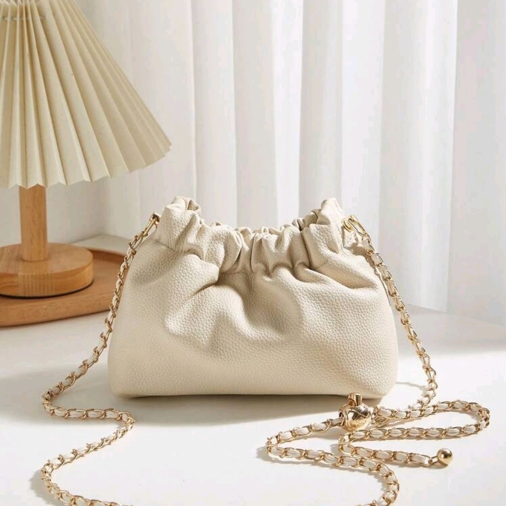 Elegant Cream Chain Shoulder Bag